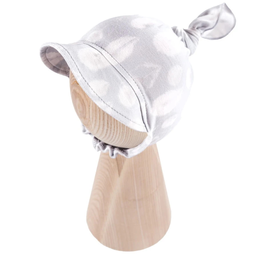 Bamboo hat with elastic gray