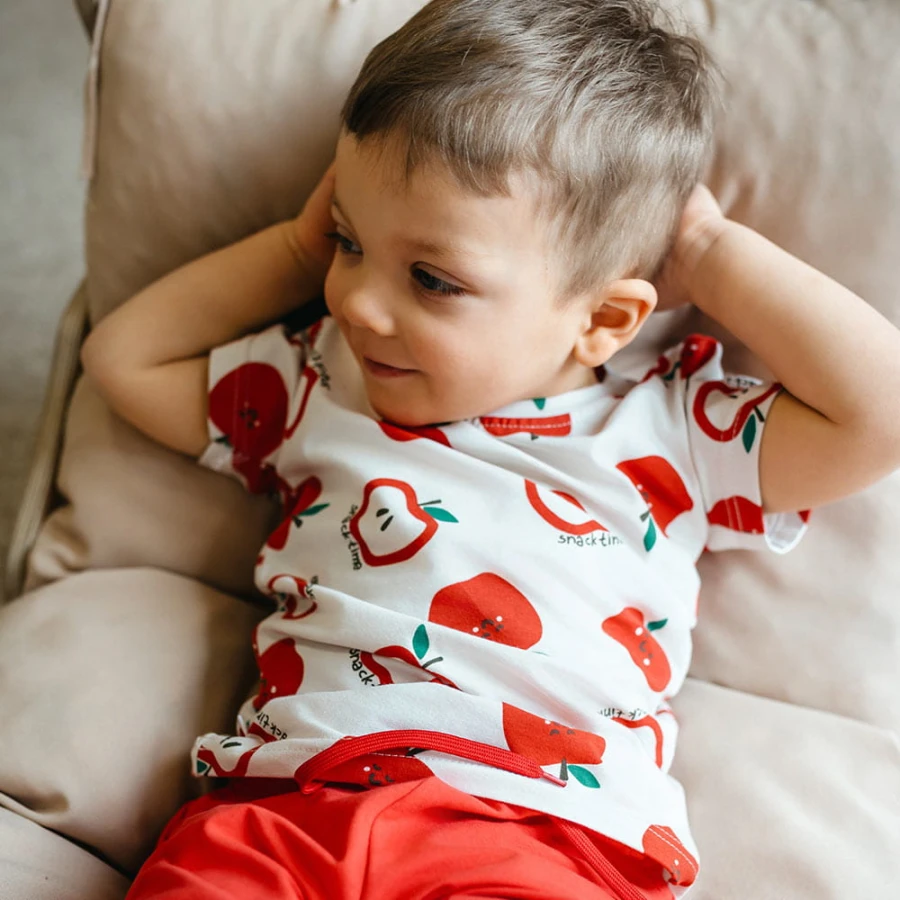 T-shirt dziecięcy ecru w jabłuszka
