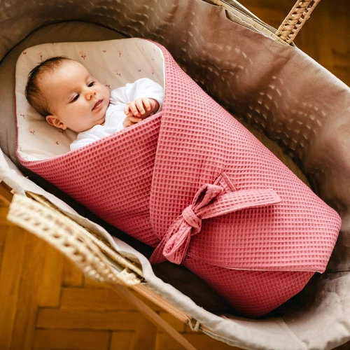 Rożek niemowlęcy malinowy w kwiatuszki