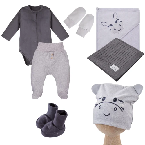 Wyprawka niemowlęca szara – komplet ubranek dla noworodka