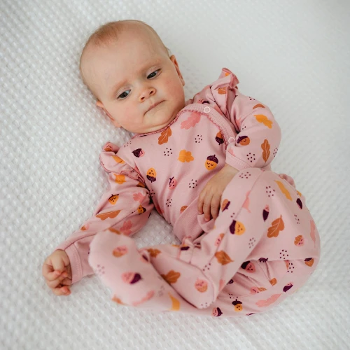 Zestaw niemowlęcy body i półśpiochy różowe w listki i żołędzie