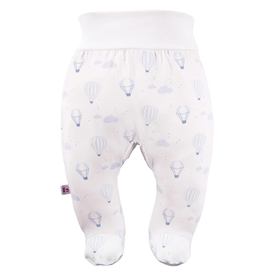 Baby set: bodysuit, footed pants, hat and white sleepsuit with blue balloons