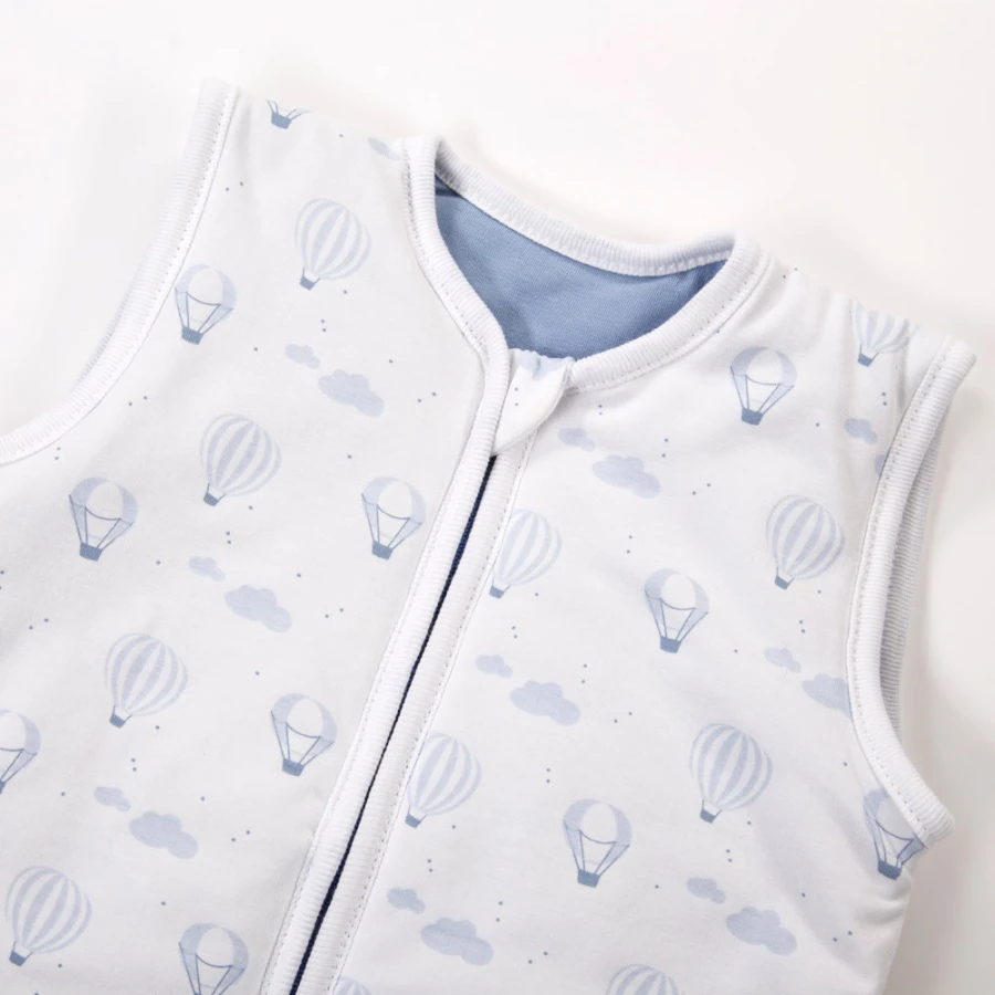 Baby sleeping bag white with balloons 0,5 TOG