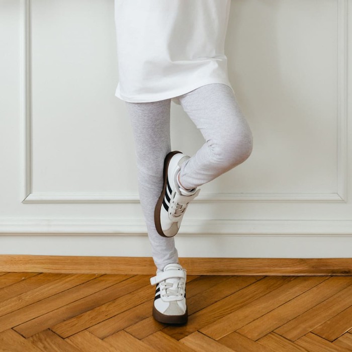 Legginsy dla dziewczynki na wf szare