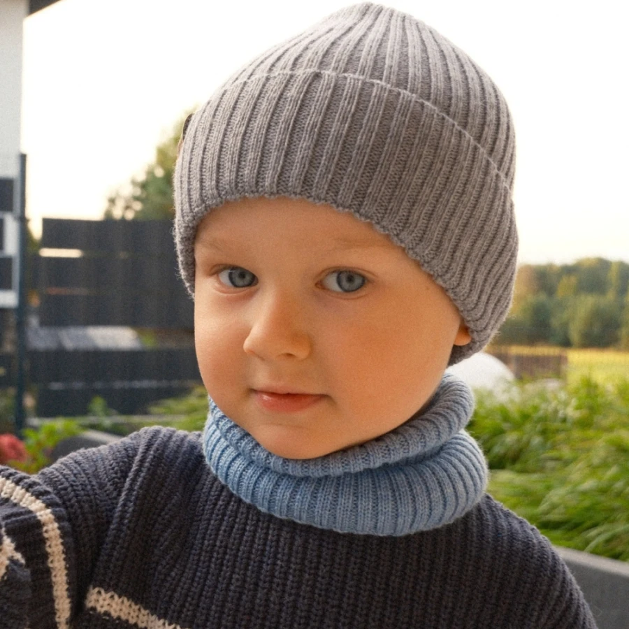 Czapka merino szara