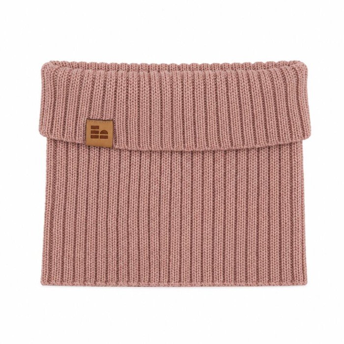 Dusty pink merino wool neck warmer for children