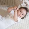 Body dziecięce białe z krótkim rękawem i owieczką