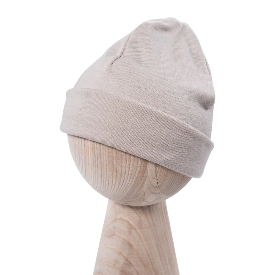 Beanie from merino wool beige