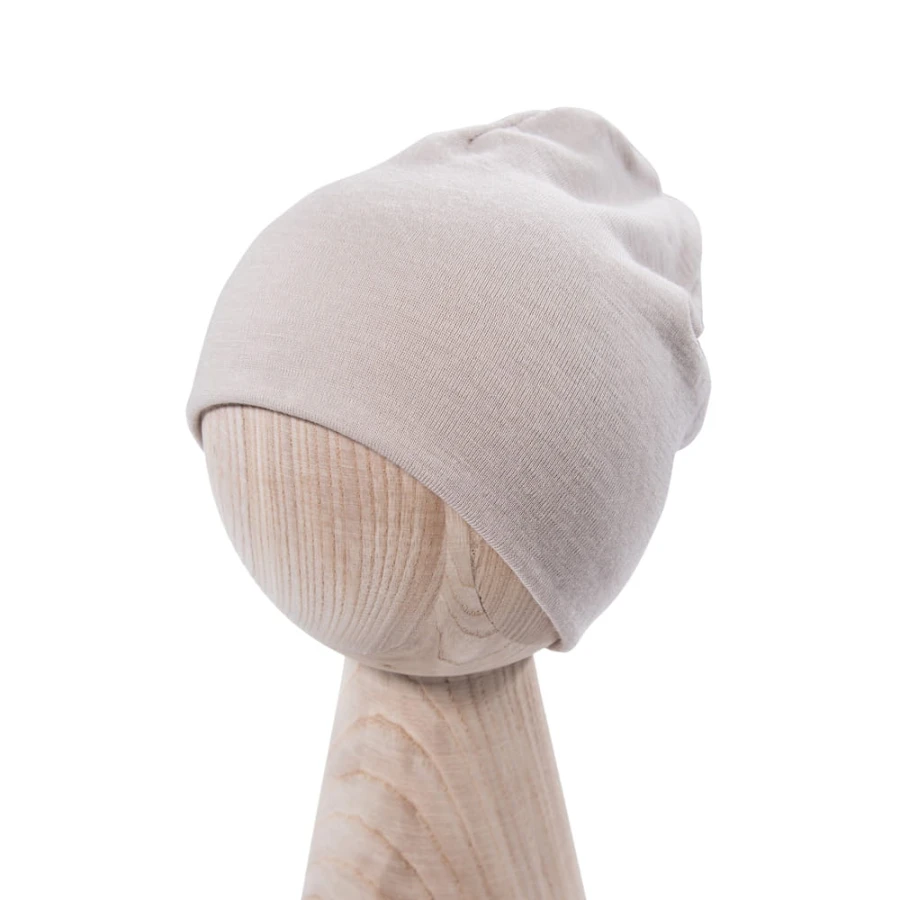 Beanie from merino wool beige