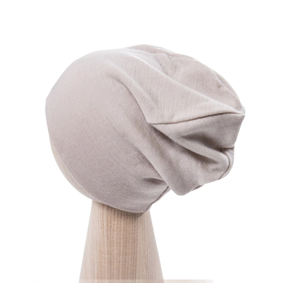 Beanie from merino wool beige